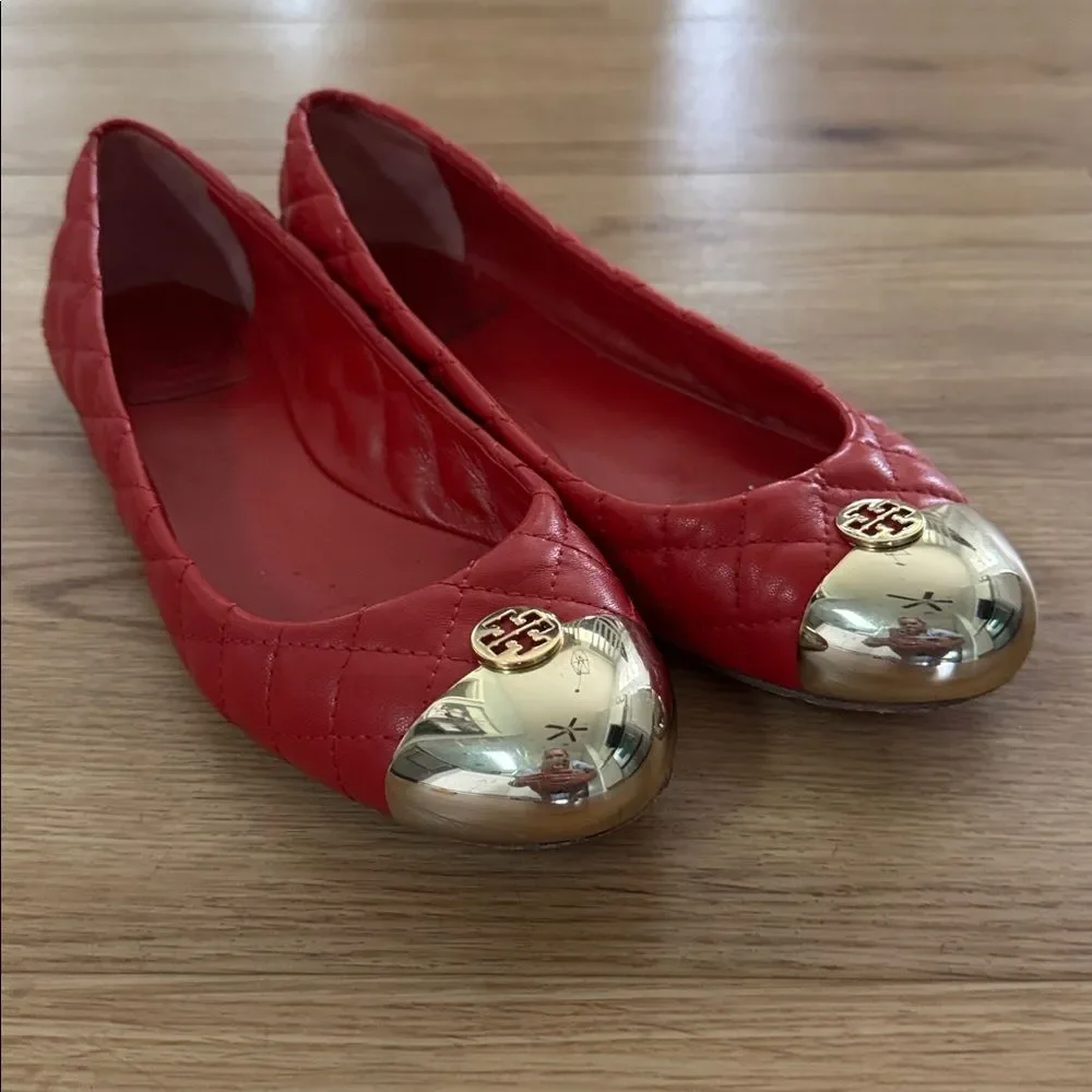 Tory Burch almost new